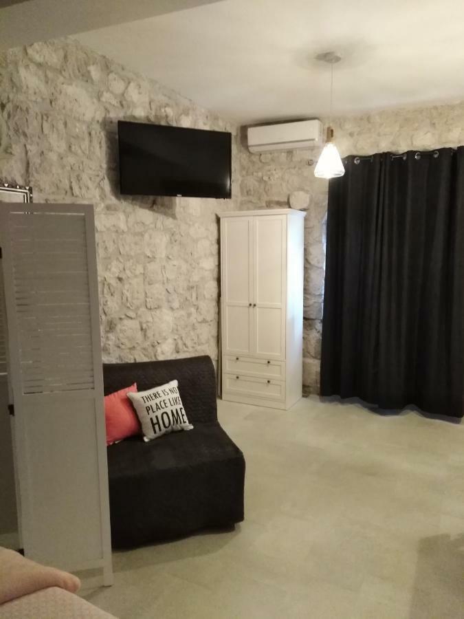 Apartment Iris Drašnice Extérieur photo